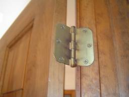 door hinge